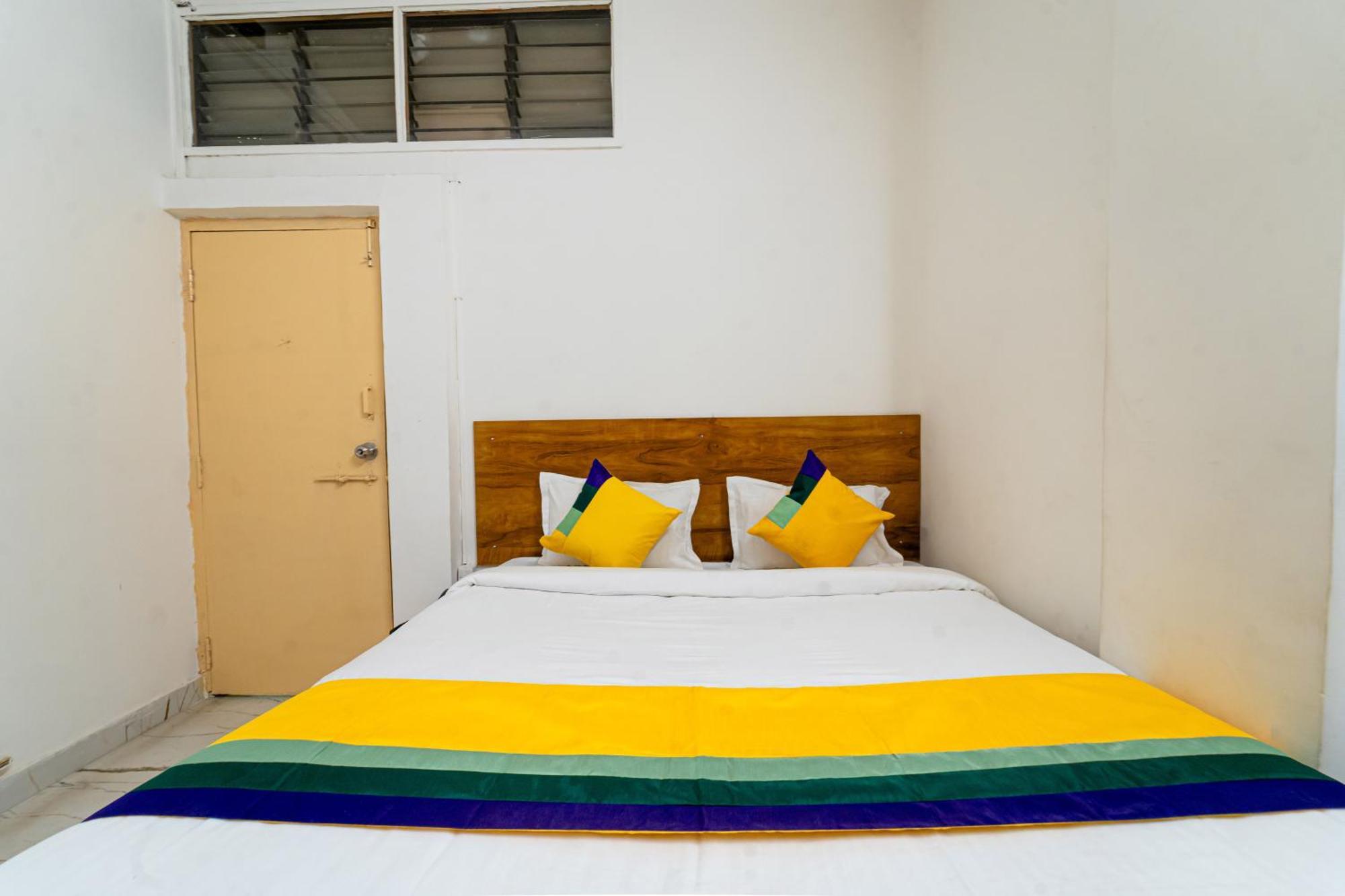 Itsy Hotels Mansi Nashik Exterior photo
